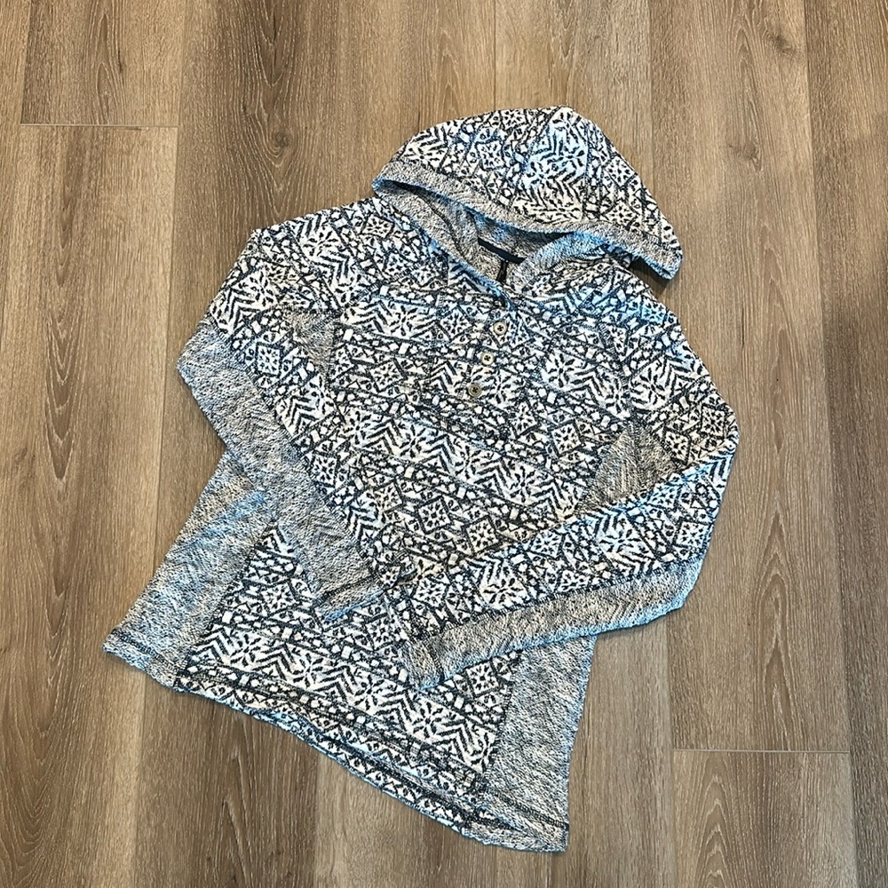 New North River Hoodie Sweater